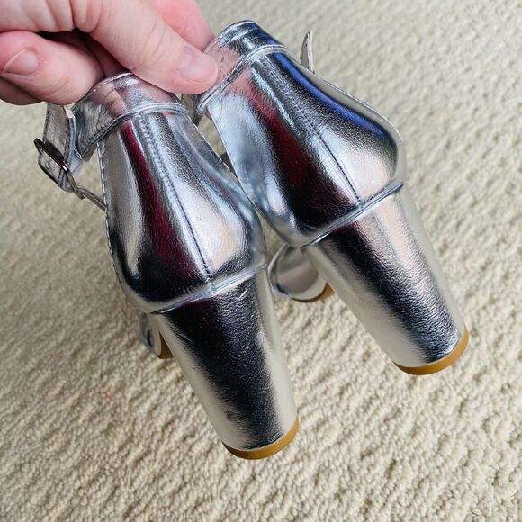 David’s Bridal High Heel Silver Metallic Sandals Dressy Strappy Party Shoes US 7 - Picture 3 of 10